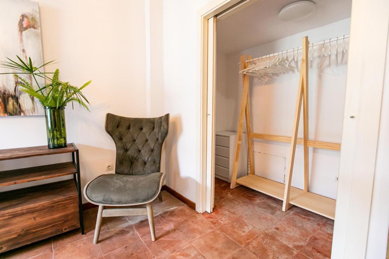 סביליה Apartamento 3 Dormitorios En Calle San Vicente. מראה חיצוני תמונה