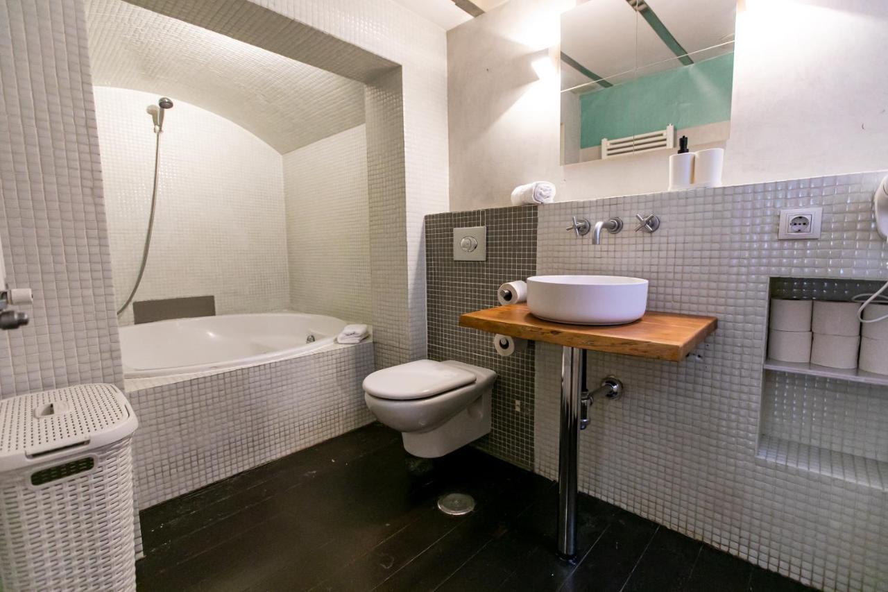 סביליה Apartamento 3 Dormitorios En Calle San Vicente. מראה חיצוני תמונה